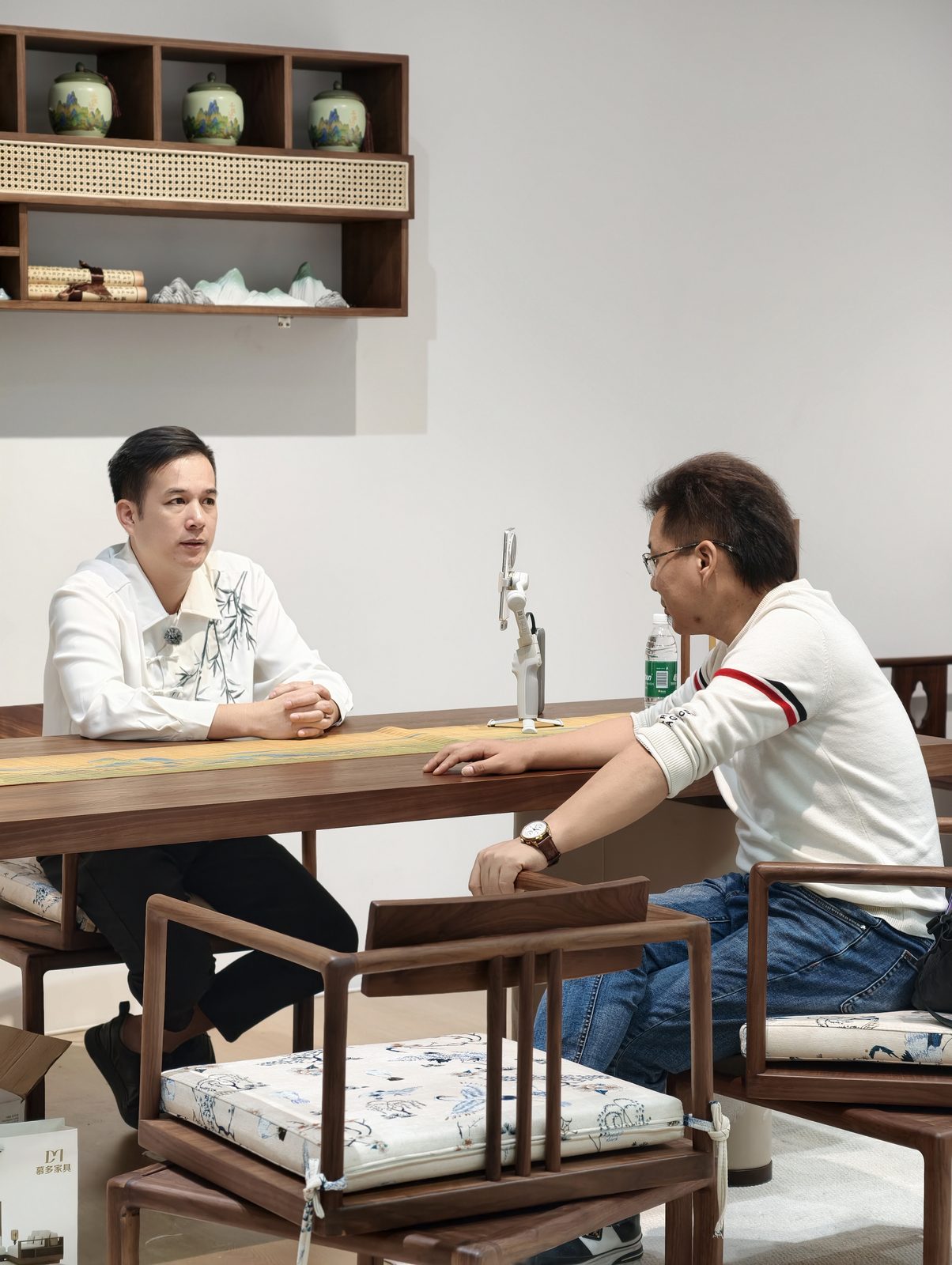 茶桌洽谈